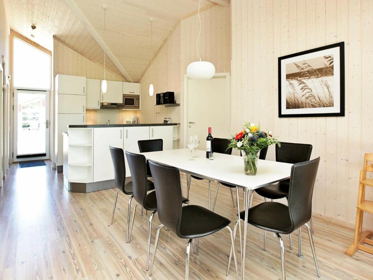 8 Person Holiday Home In Gro Enbrode Holiday home *