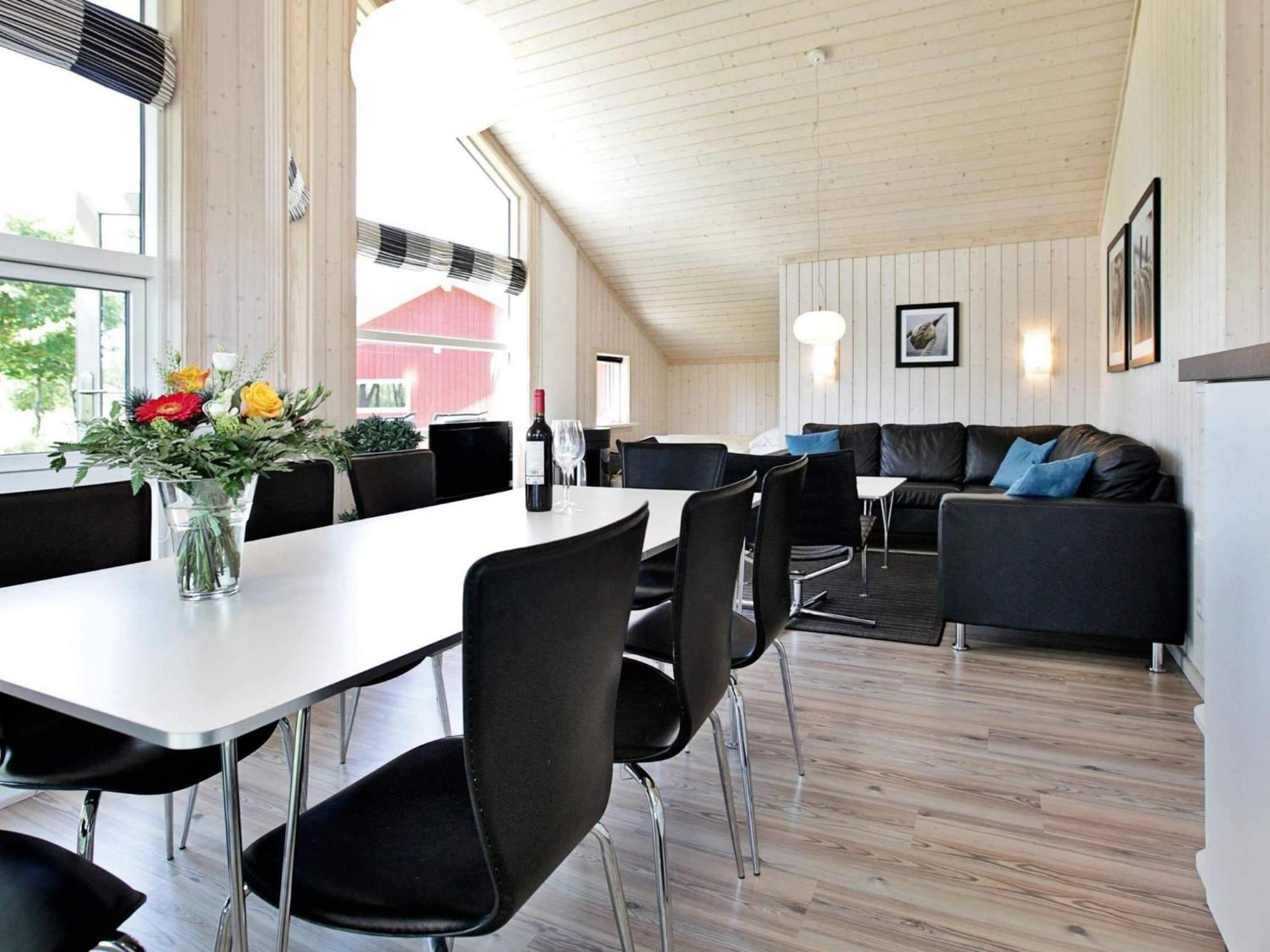 8 Person Holiday Home In Gro Enbrode