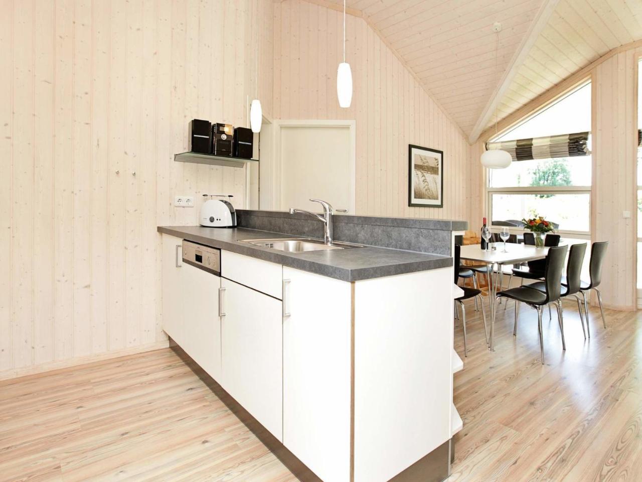 Holiday home 8 Person Holiday Home In Gro Enbrode Grossenbrode